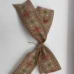 Laço_Natalino_Tecido_Bege_Caixa_com_12_Unidades_Ref.CXF550_Galpão_das_Flores