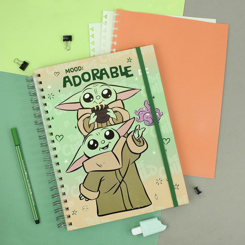 Caderno_Smart_Universitário_Star_Wars_Mandalorian_Com_Elástico_1_Matéria_80_Folhas_Ref.4217_Dac