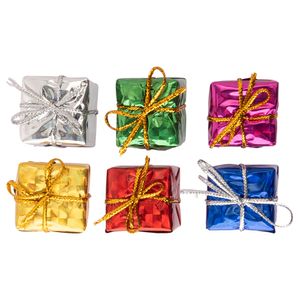 Kit Enfeites Pendentes Natal 12 Peças Mini Presentes Espuma 2,5x2,5cm LM1330 - honeyhome