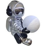 Estatueta_Astronauta_Com_Globo_Resina_Preto_13x16x21cm_Ref.LM2854_honeyhome