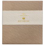 Caixa_Presente_Textura_Relevo_Com_Faixa_Bege_Papel_E_Poliéster_Sortida_9,3x8,8x6cm_Ref.LM2583_honeyhome