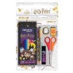 Kit_Escolar_Lápis_de_Cor_12_Cores_+_6_Peças_Harry_Potter_Blister_1_Unidade_Ref.71621_Leo&Leo