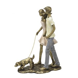 Estatueta Casal com Pet Resina Bronze Detalhes Coloridos 26x10x18cm 257201 - Mabruk