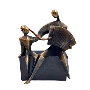 Estatueta Família Musical Resina BZ597501 - Brascontinental