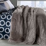 Edredom_Queen_Plush_Peles_100%_Poliéster_Taupe_235x260cm_Ref.ED0510762_Hedrons