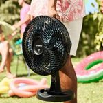 Ventilador_de_Mesa_Fresh_Mini_34cm_6_Pás_Preto/Azul_50w_127v_VTR310127_-_Cadence